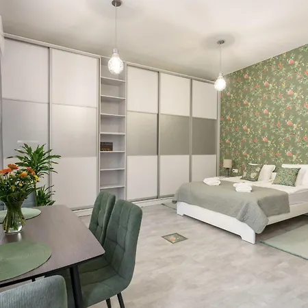 Gabby's Hideaway * Budapeste